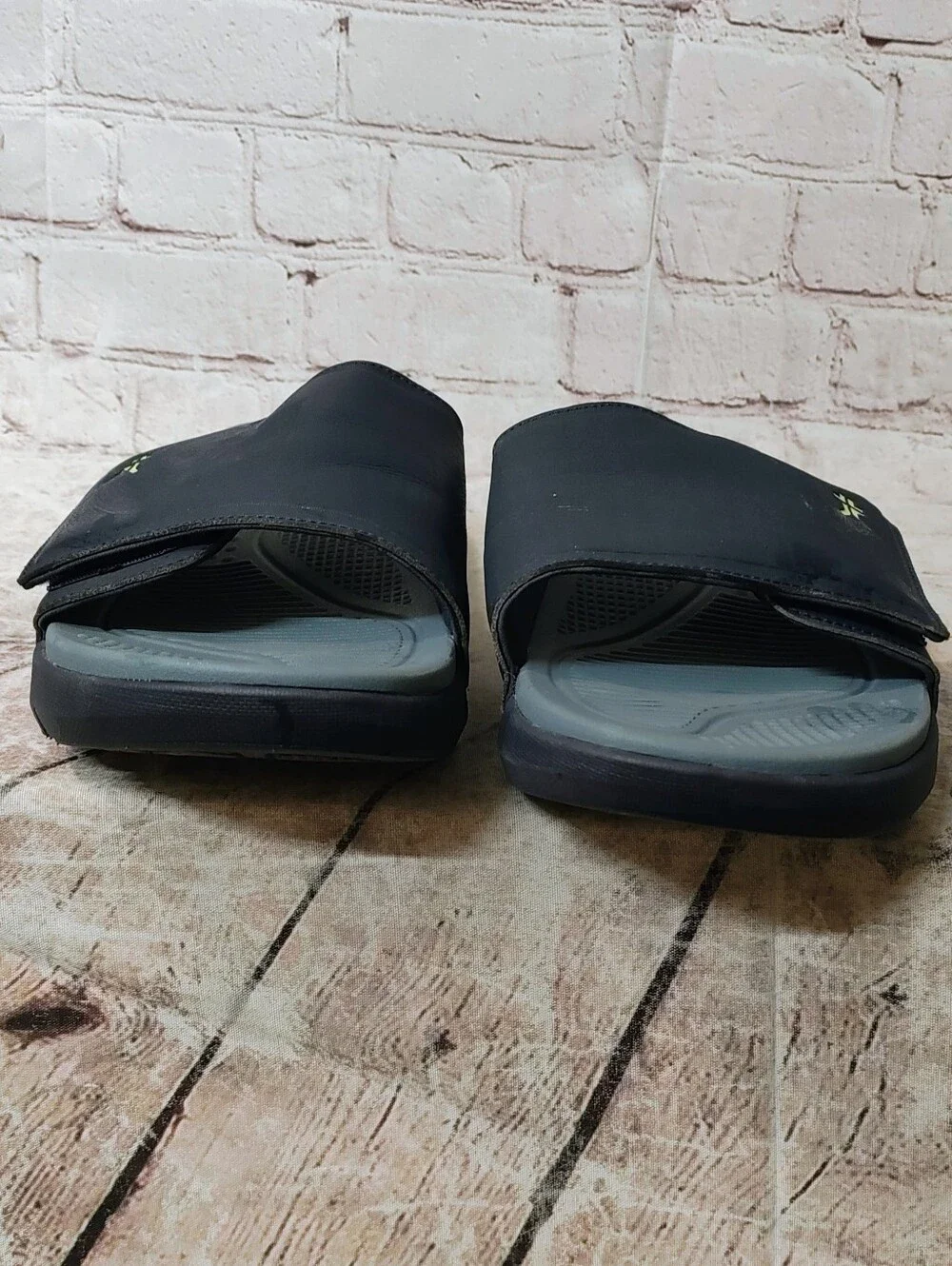 Kuru  Moment Premium Slides Mens 11 Orthopedic Slim Ons Swim Beach